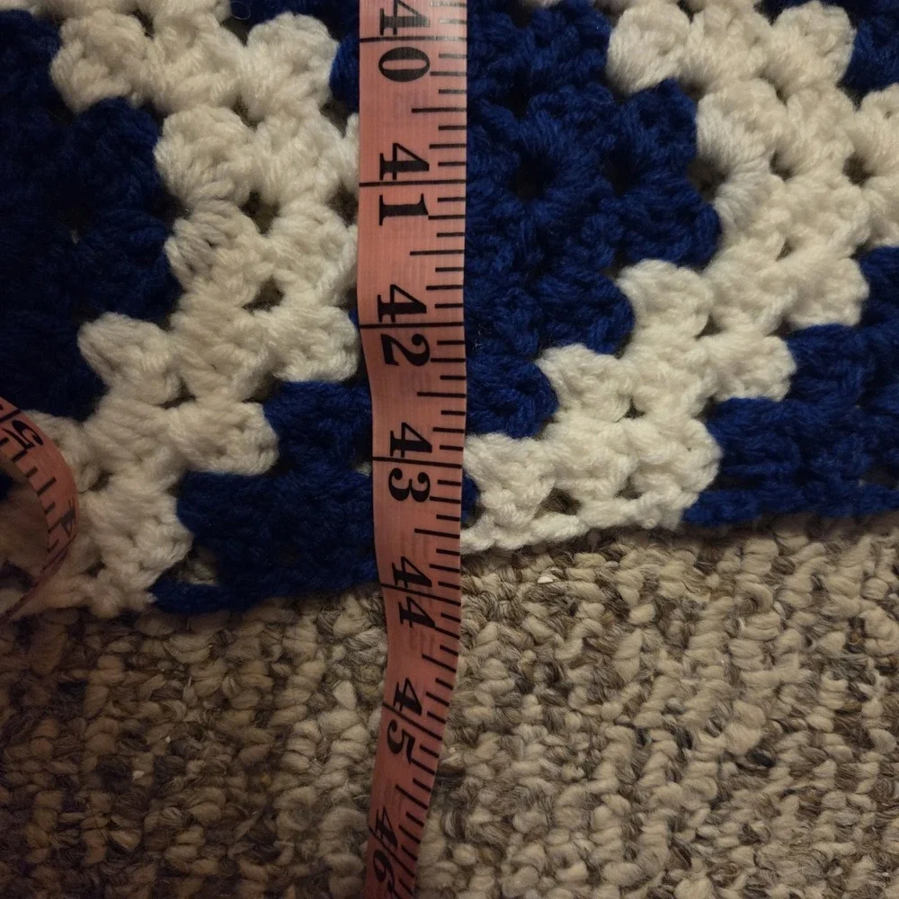 VTG Handmade Crochet Afghan Blanket Blue White Chevron Zig Zag 44x50 - Picture 4 of 6